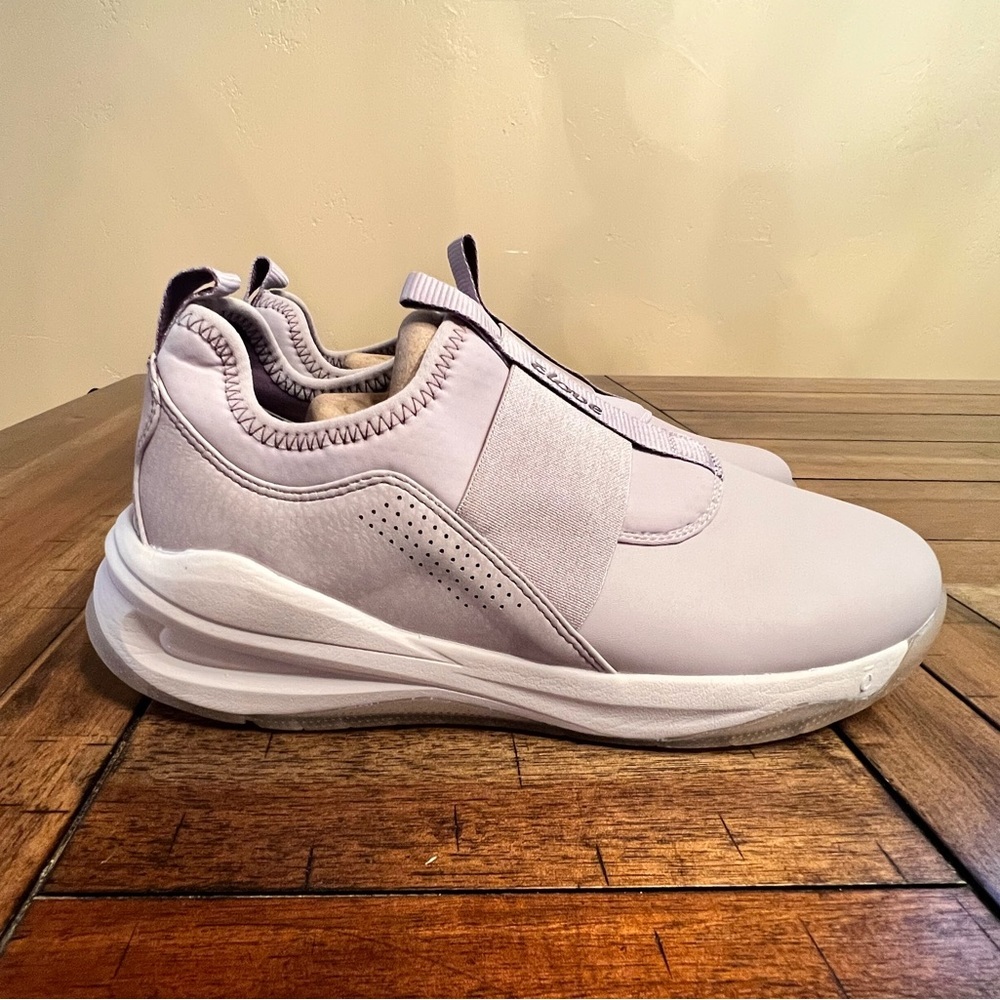 NWOT Lavender Clove Limited Edition Unisex Nursing Shoes